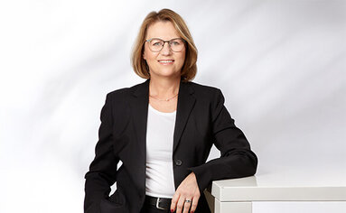 Interviewpartner Claudia Schuh spricht zum Thema Nachhaltigkeit